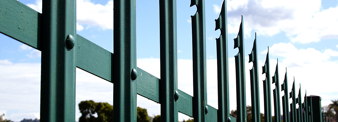 Fencing services in Borehamwood