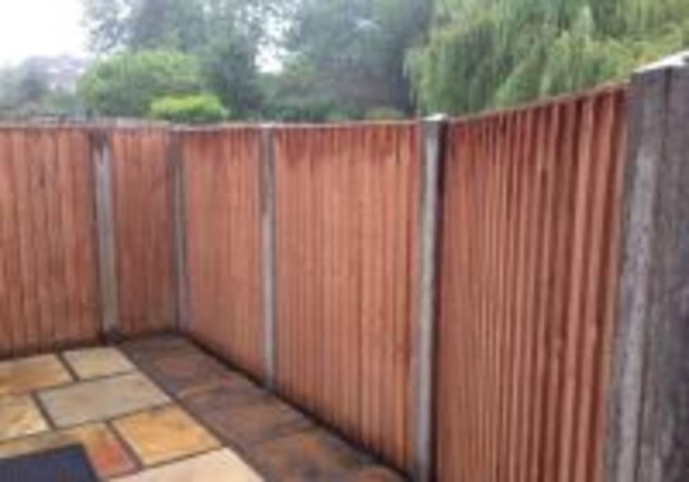 closeboard panelled fencing